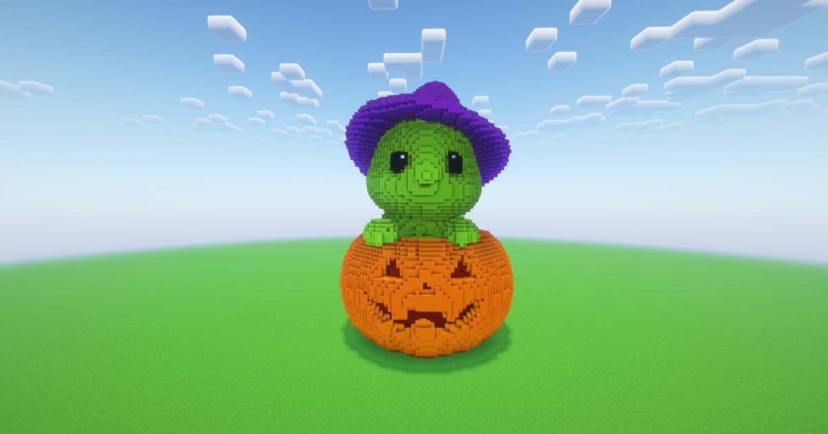 Minecraft Halloween Pumpkin Caterpillar Statue